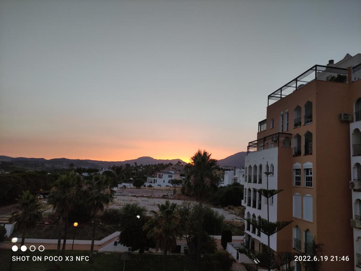 Apartment Casa Trebol Parquing Gratis Estepona